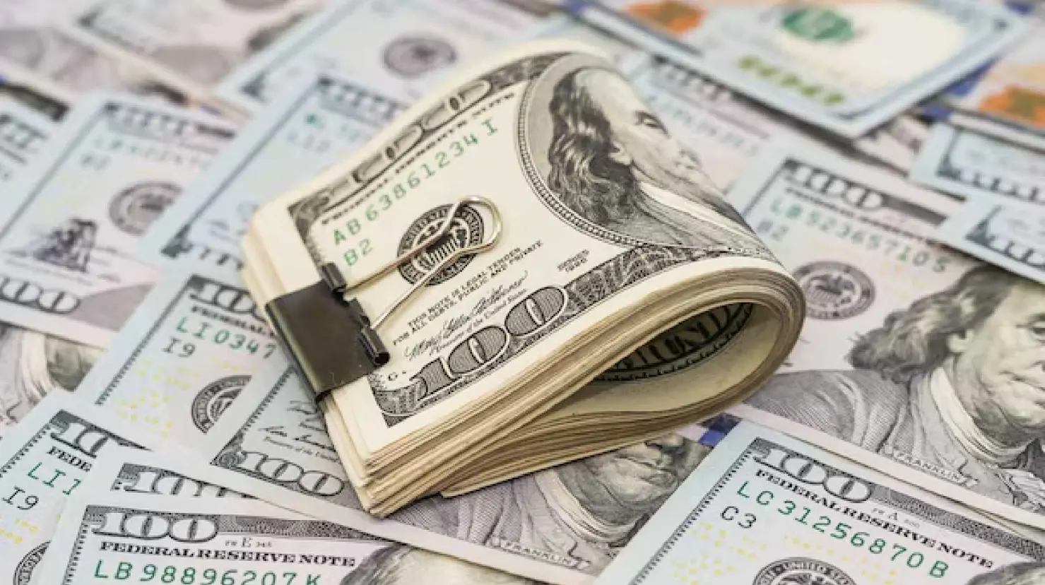 Precio del dólar hoy miércoles 9 de julio: Peso mexicano continúa arriba de las 19 unidades