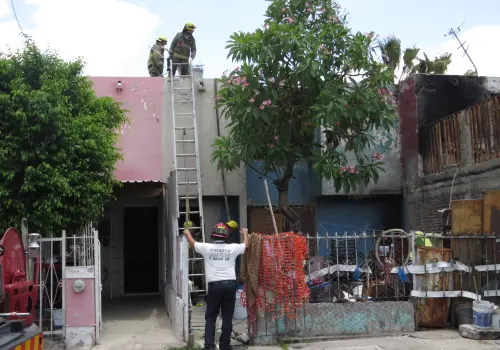 Incendio en la Miravalle de Ciudad Obregón deja un lesionado