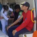 Marina de Puerto Peñasco rescata a 2 pescadores arrastrados por oleaje en Bahía La Choya