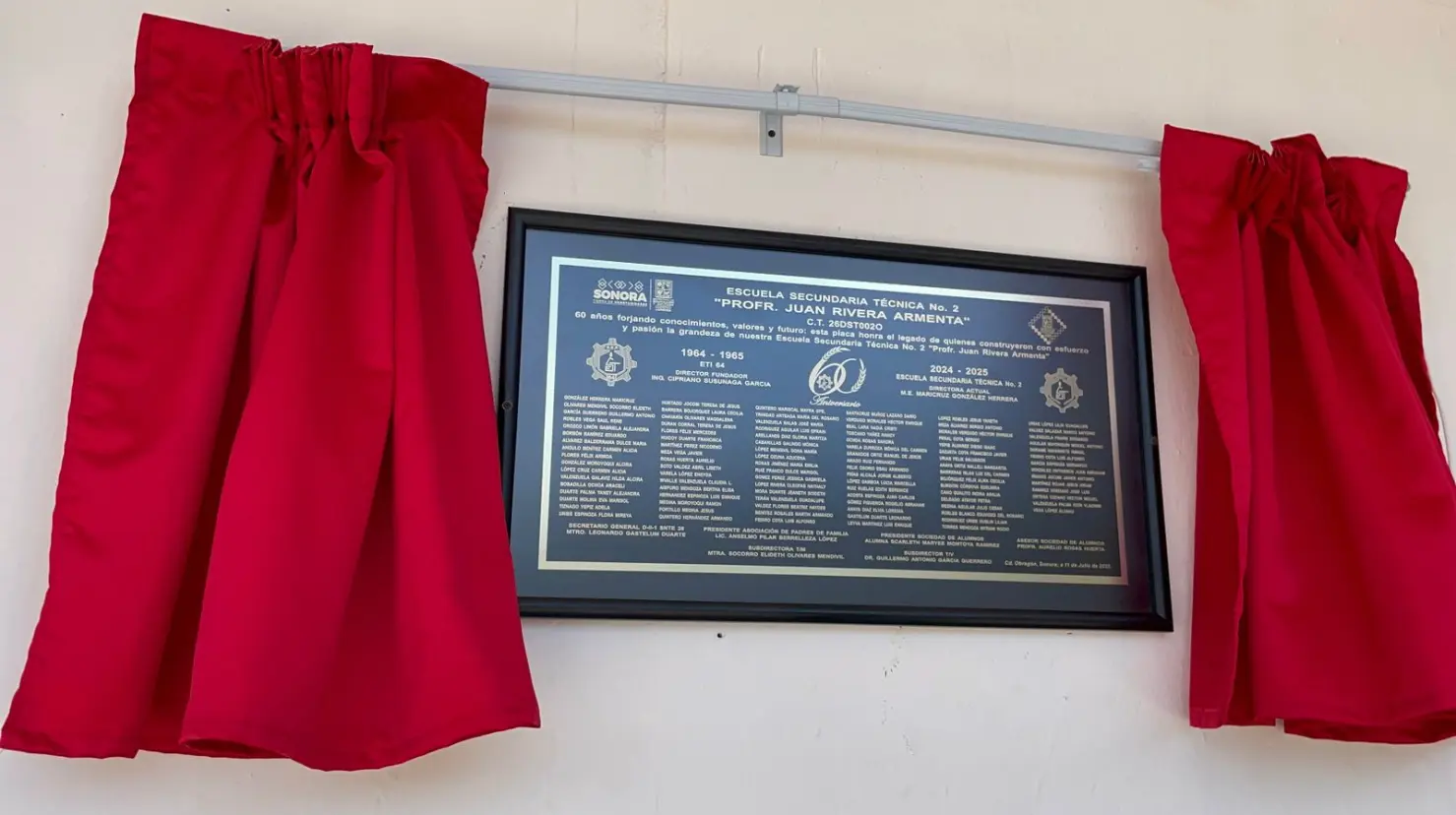 Escuela Secundaria Técnica 2 conmemora 60 aniversario
