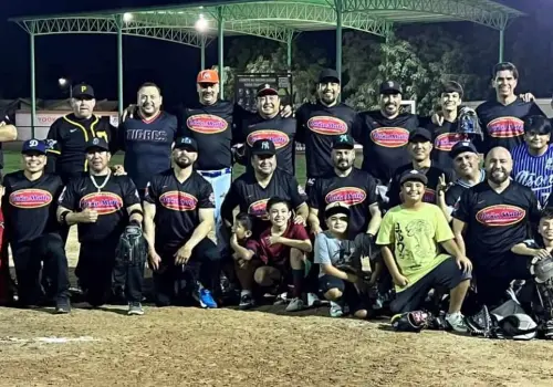 Doña Matty remonta con furioso rally y avanza a la final en Veteranos
