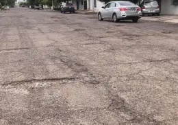 Calle Campeche se encuentra en deplorables condiciones