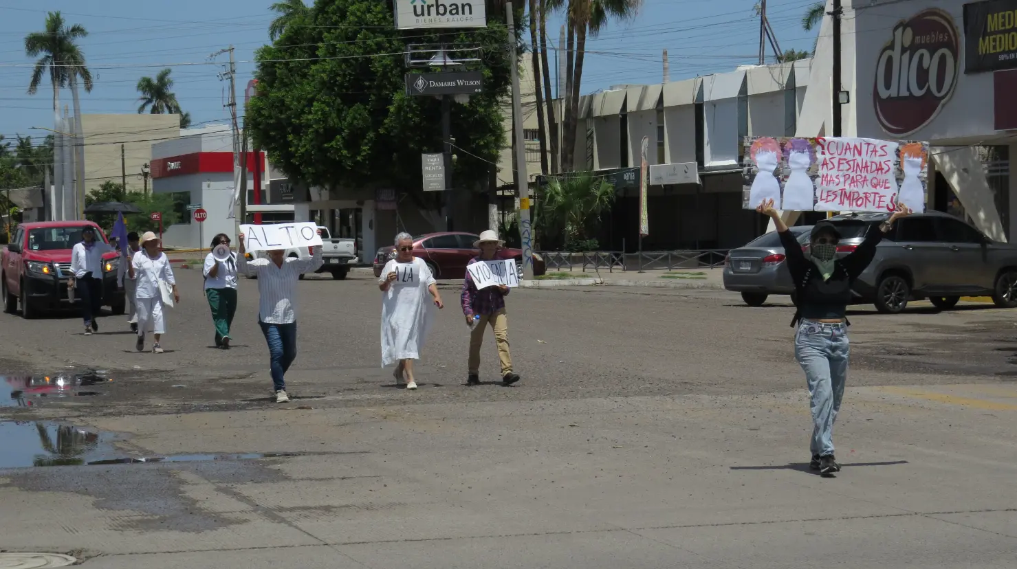 Marchan por la justicia y la dignidad en Ciudad Obregón