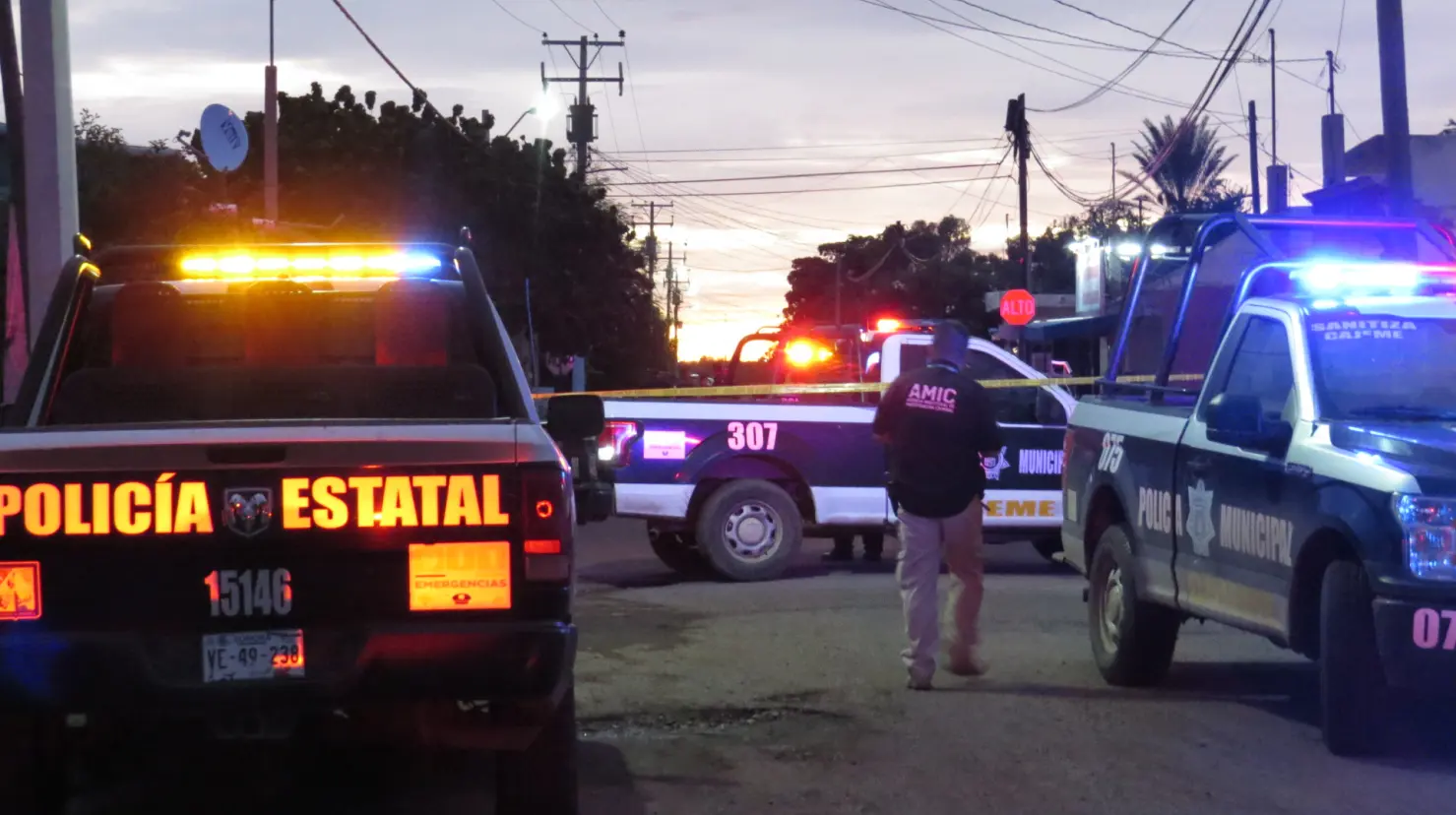 Tirotean carro en la Posada del Sol, al sur de Ciudad Obregón