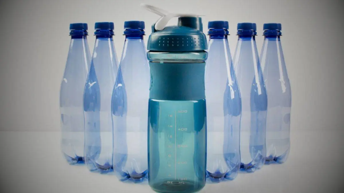 Walmart retira marca de agua luego de causar ceguera a 2 personas