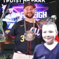 Cal Raleigh primer receptor en ganar el Home Run Derby 2025