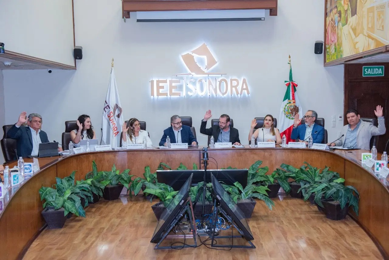 IEE sanciona a partidos políticos