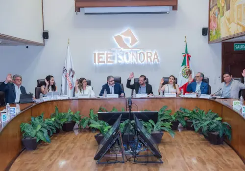IEE sanciona a partidos políticos