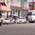 Regidores buscan poner orden en taxis colectivos del centro