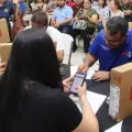 Entrega de computadoras en Sonora avance para maestros