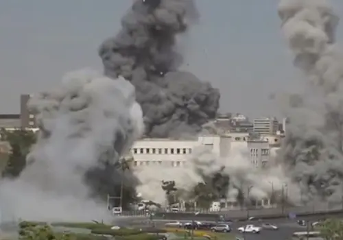 Así fue el ataque de Israel al cuartel general del Estado Mayor sirio en Damasco | VIDEO