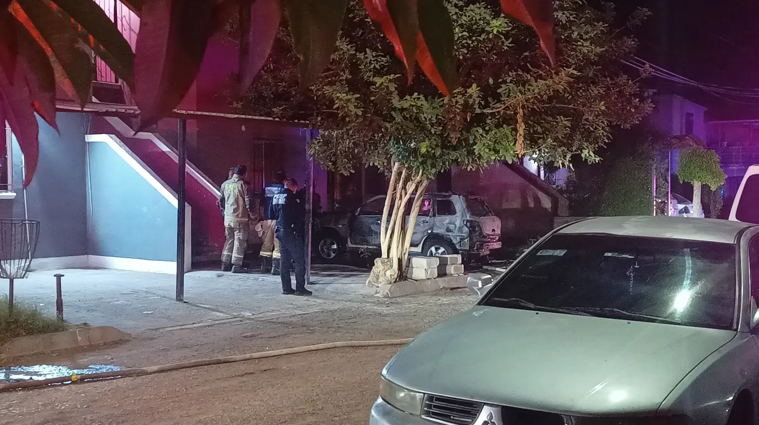 Rafaguean vivienda e incendian vehículo en la Nuevo Cajeme