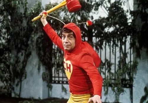 ¿Sabías que Chespirito ofreció El Chapulín Colorado a otros comediantes antes de interpretarlo?