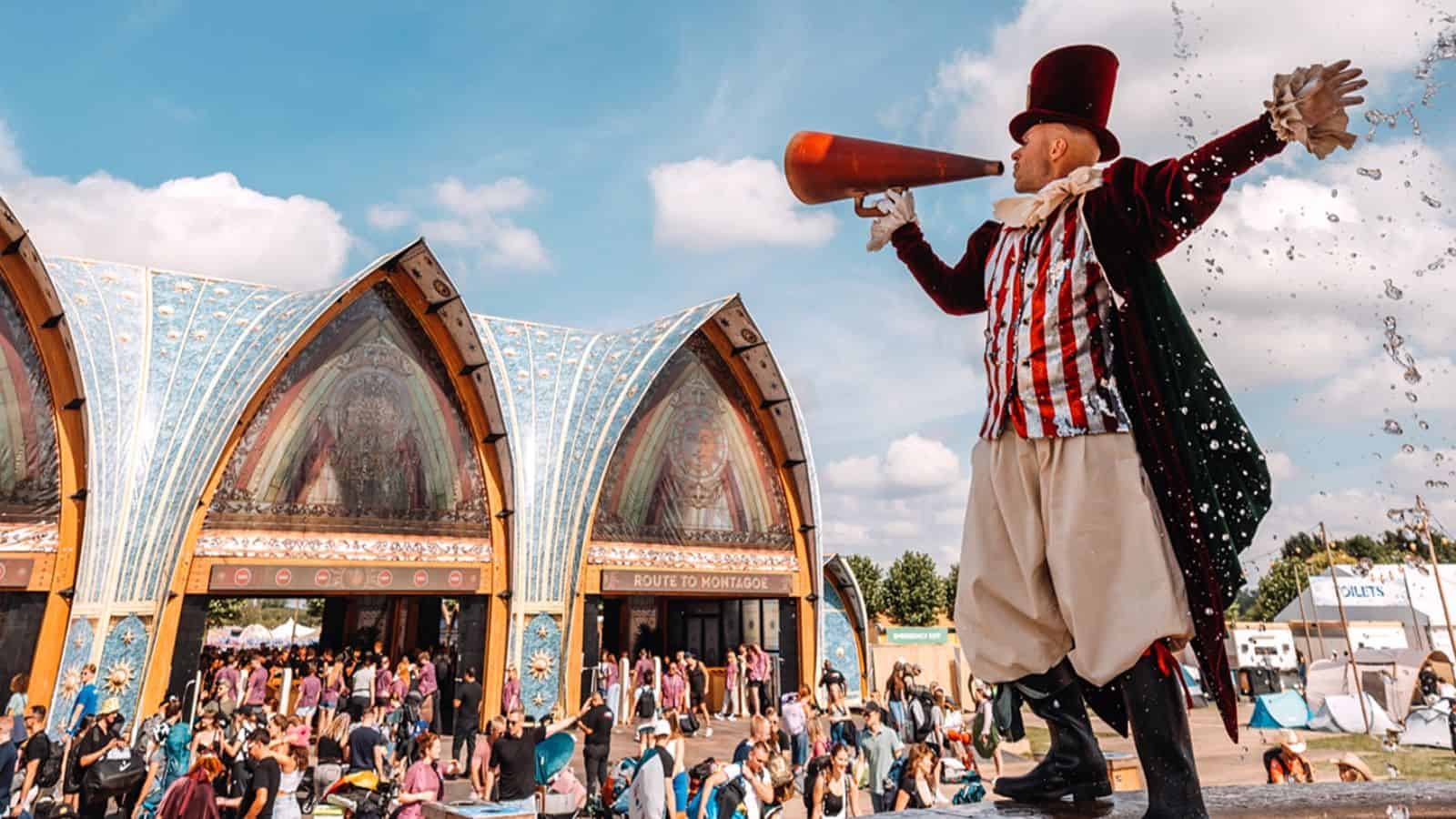 Tomorrowland 2025 da inicio en Bélgica tras incendio que destruyó su escenario principal