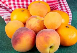 ¿Es el durazno la fruta ideal para controlar el azúcar en sangre? Esto dicen los nutriólogos