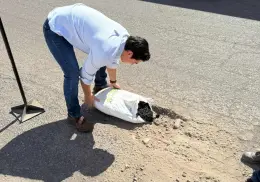 Quieren tapar baches con asfalto frío en Cajeme