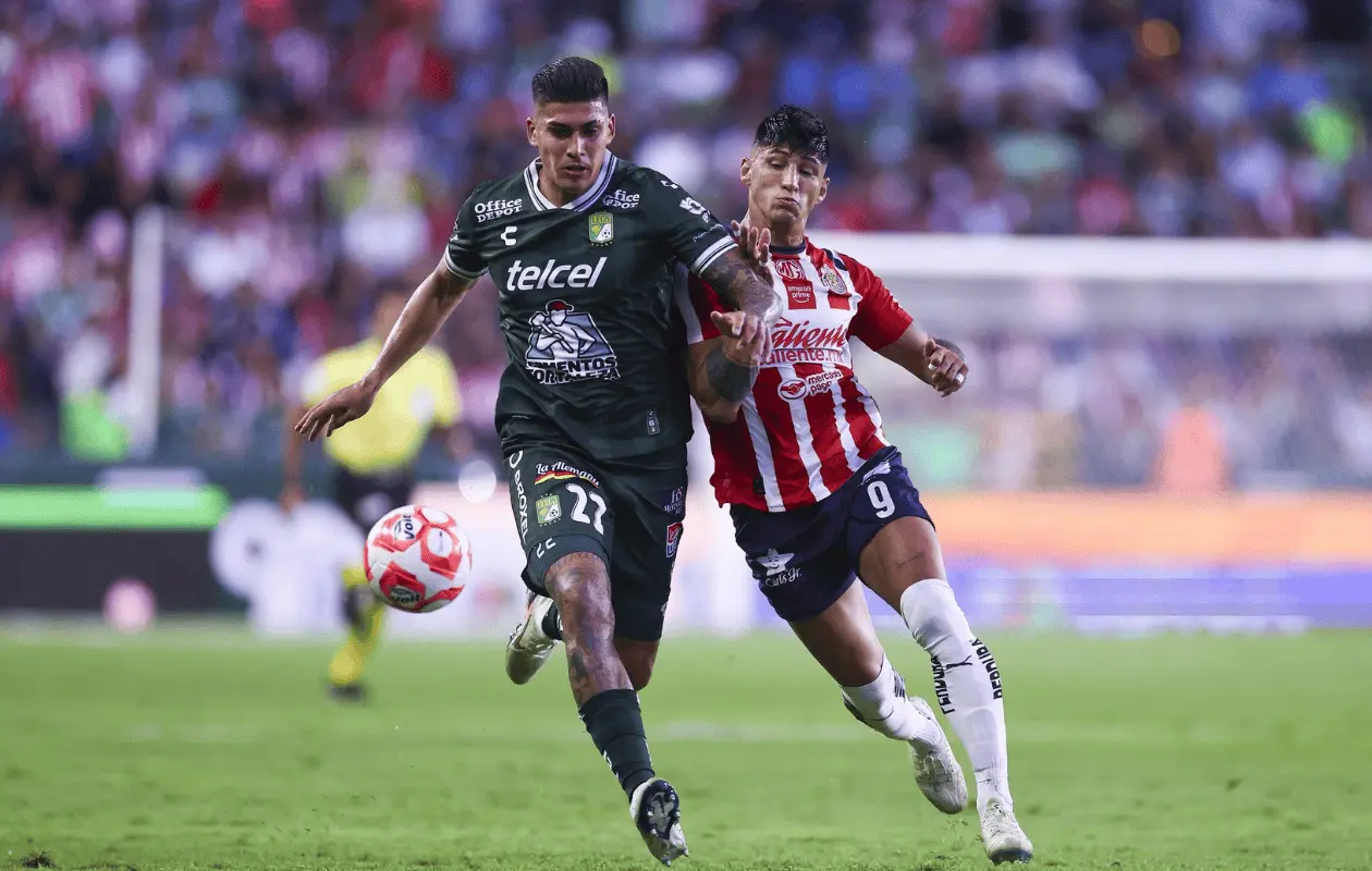 El Rebaño Sagrado tuvo su primer revés en el torneo.