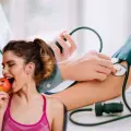 Expertos revelan como las manzanas ayudan regular la presión arterial