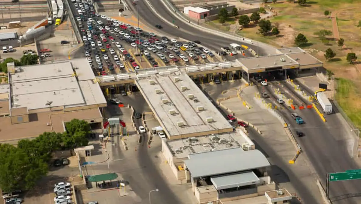 Descubre el paso fronterizo más rápido / Canva