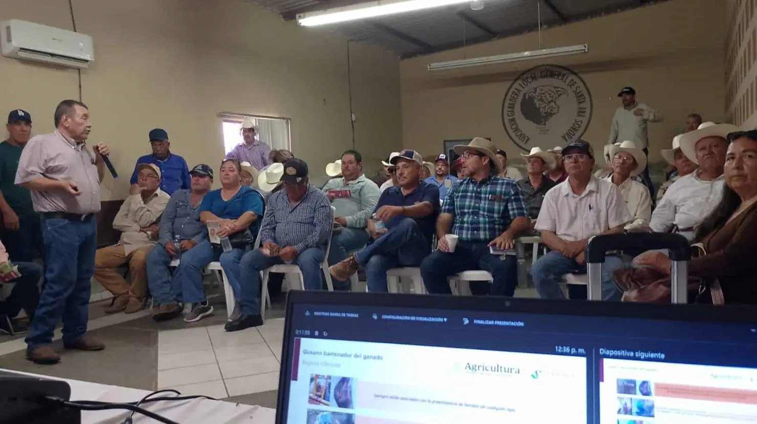 La meta es llegar a 30 mil productores capacitados, lo cual se está realizando en coordinación con la Unión Ganadera Regional de Sonora (UGRS), el Comité de Inspección Pecuaria del Estado de Sonora (CIPES), Comité Estatal de Sanidad Vegetal (CESAVE), Servicio Nacional de Sanidad, Inocuidad y Calidad Agroalimentaria (Senasica) y Comisión México-Estados Unidos para la Prevención de la Fiebre Aftosa y otras Enfermedades Exóticas de los Animales (CPA) y la Secretaría de Agricultura en Sonora, coordina las capacitaciones de la mano con el Gobierno del Estado de Sonora a través de la Secretaría de Agricultura, Ganadería, Recursos Hidráulicos, Pesca y Acuacultura (Sagarpha)