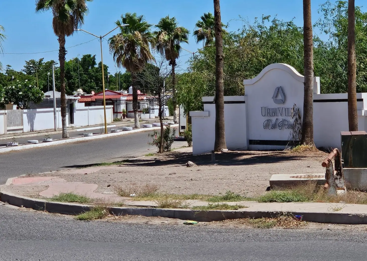 Vecinos de Urbi Villas confían en solución definitiva