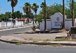 Vecinos de Urbi Villas confían en solución definitiva