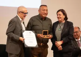 Promotor indígena Mayo recibe Premio Nacional de Artes