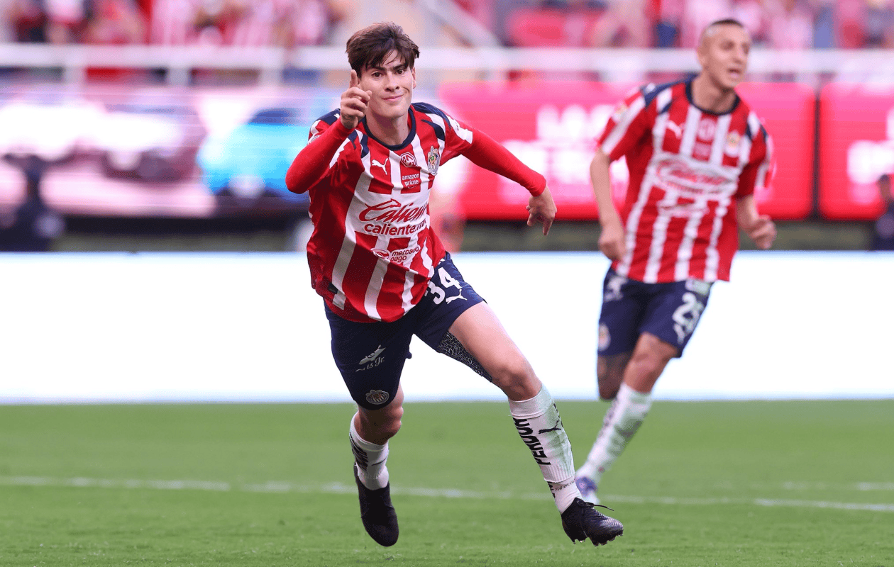 Guadalajara remonta y vence 4-3 al Atlético San Luis en los últimos minutos