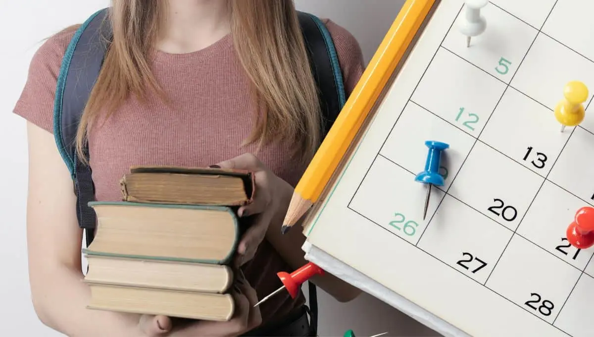 Descubre todos los detalles del regreso a clases / Pexels, Canva