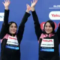 Las gemelas Mía y Lía Cueva brillan con histórico bronce para México en Singapur 2025