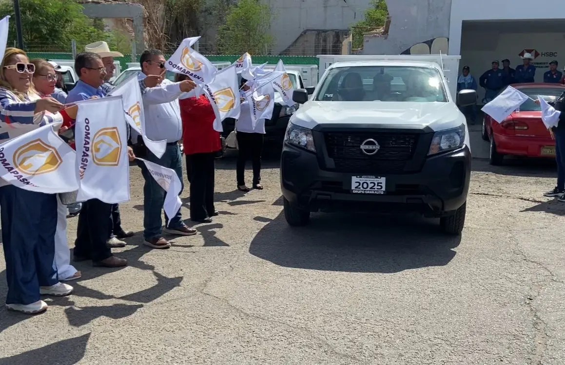 Fortalece Elías Retes flotilla en Navojoa
