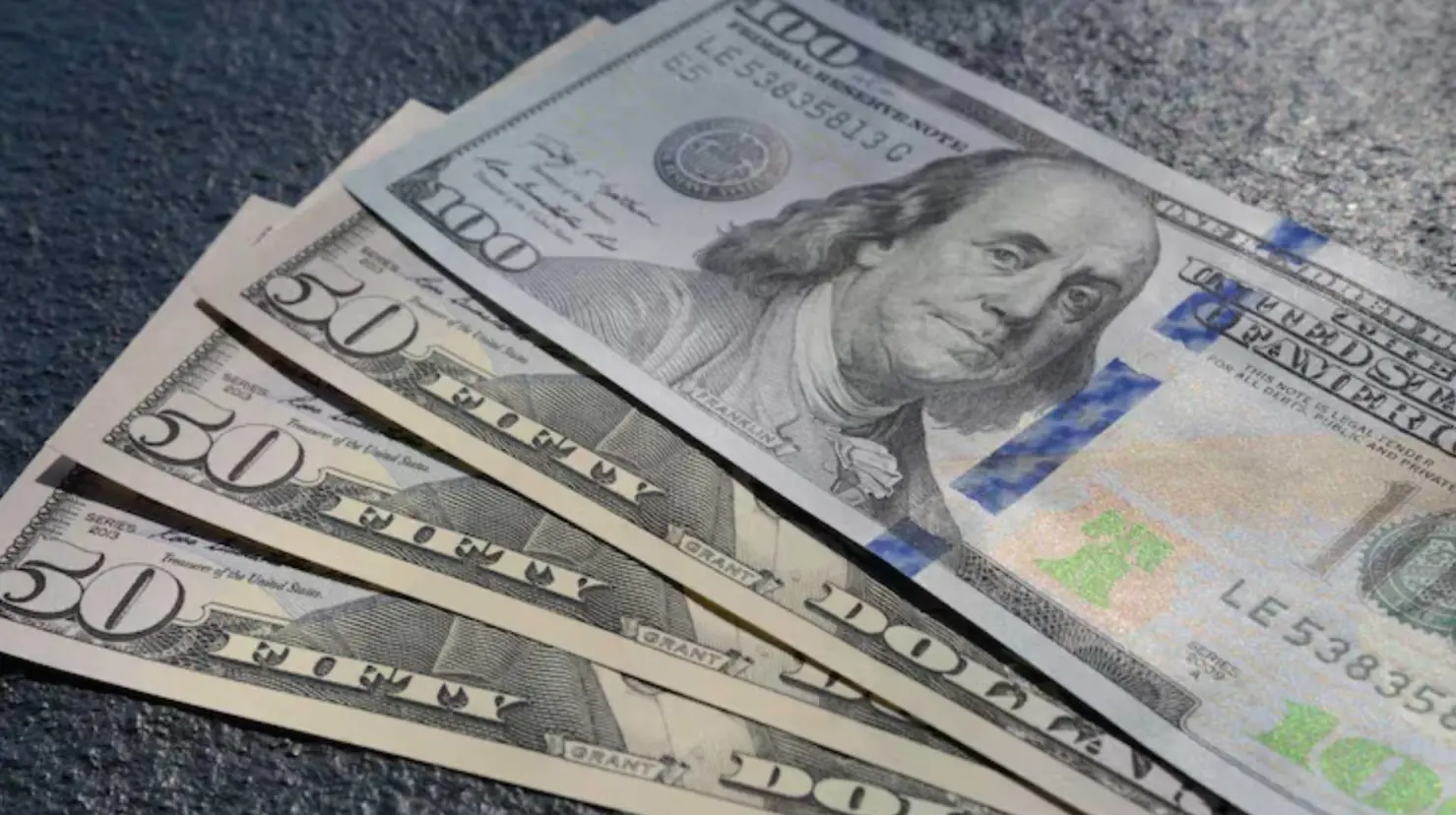 Precio del dólar hoy martes 29 de julio: El peso pierde tras acuerdo comercial entre EU y Europa