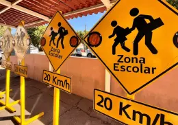 Regidora de Cajeme propone señalizar 37 zonas escolares