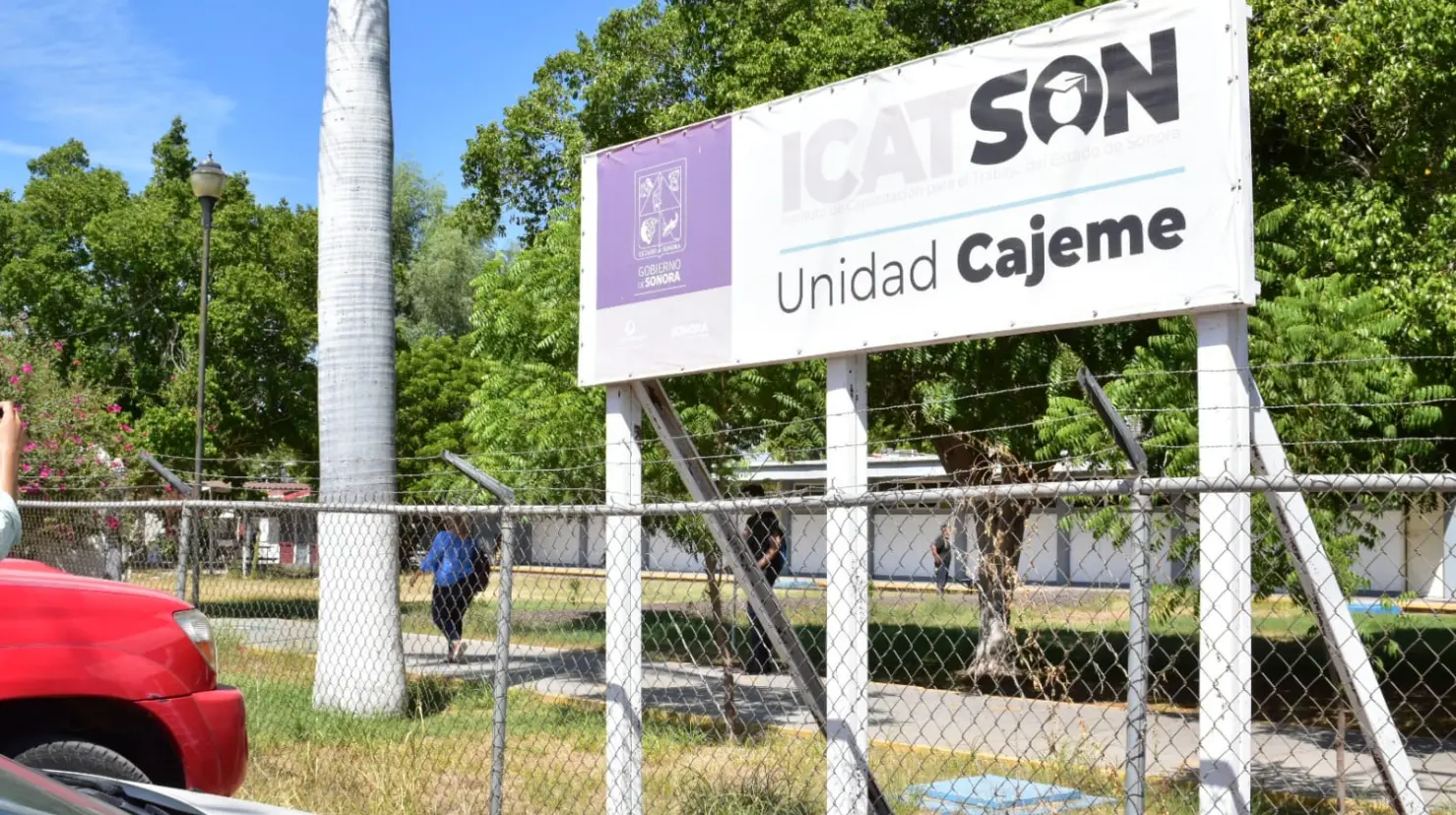Icatson enseña mecánica en centro de rehabilitación de Obregón
