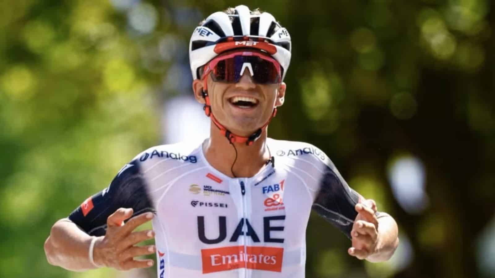 Isaac del Toro gana el Circuito de Getxo 2025 y pone en alto al ciclismo mexicano con triunfo histórico