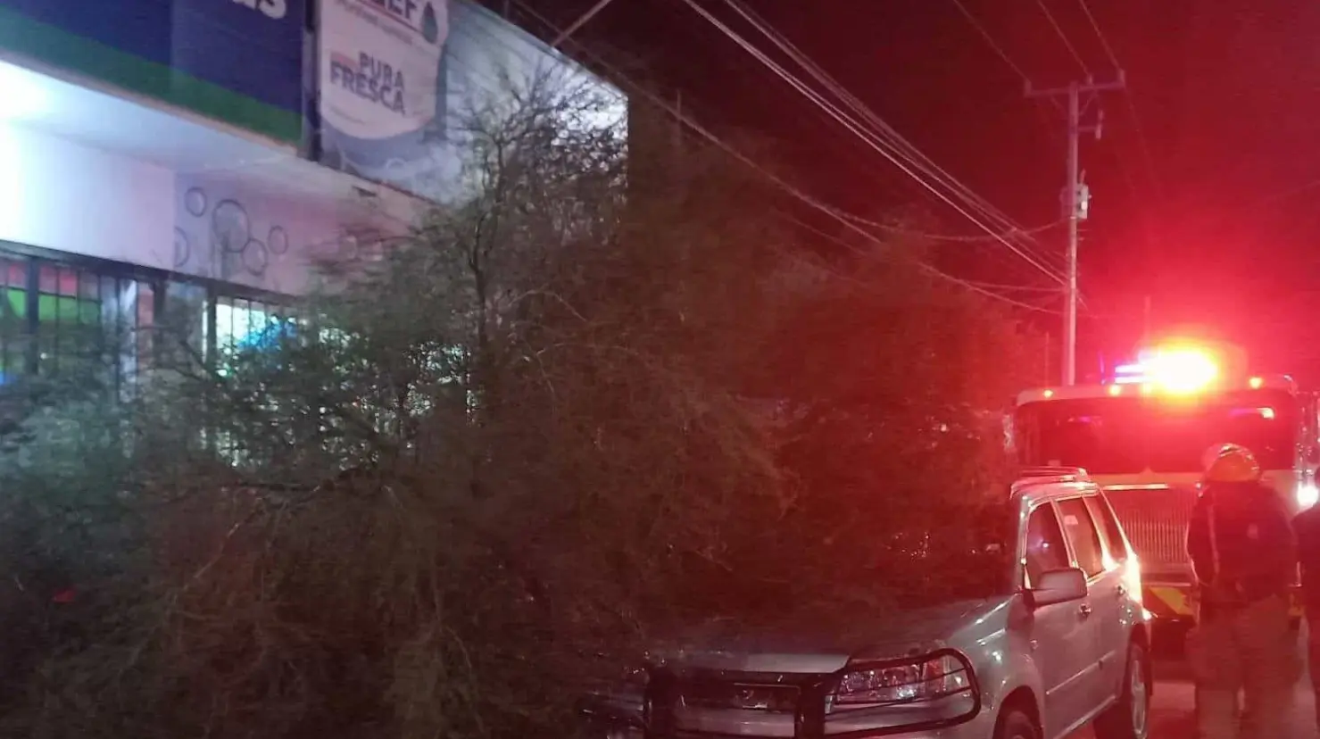Tormenta eléctrica deja daños en Navojoa, pero sin lesionados