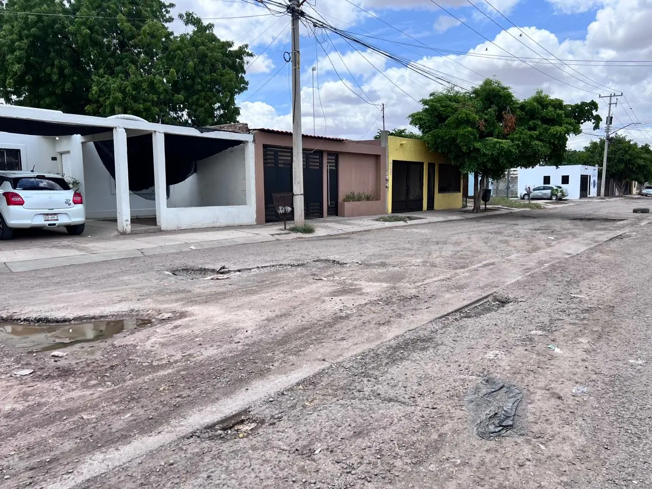 Vecinos de la Nueva Palmira siguen a la espera de que se arregle la calle Águila