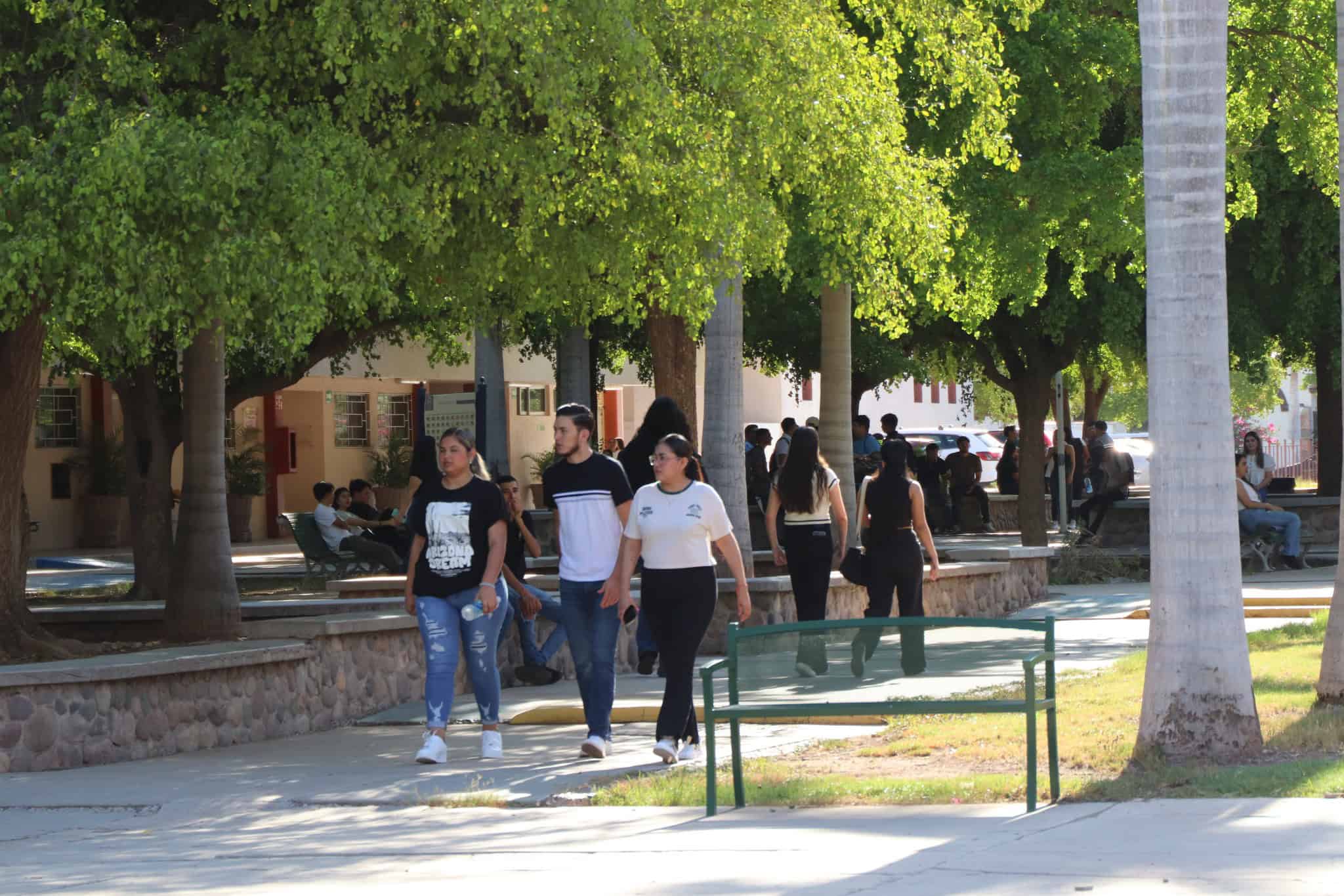 Más de 2 mil estudiantes regresan a clases en Unison Navojoa