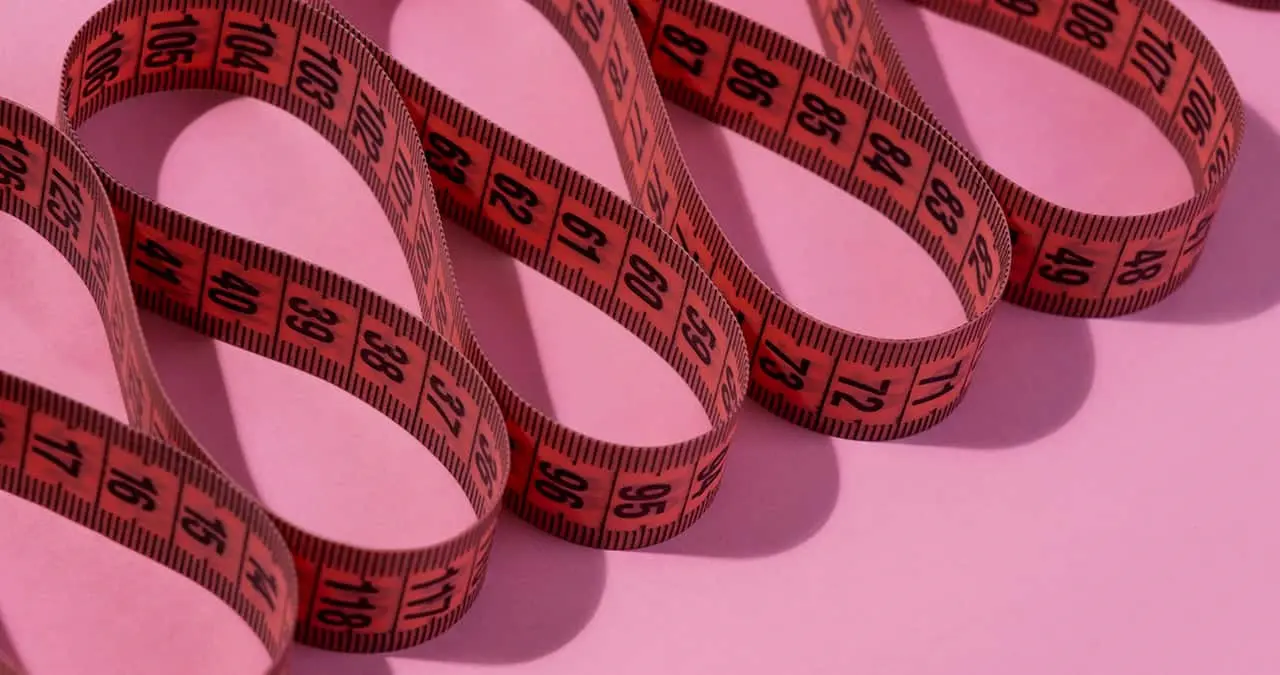 Ventajas y desventajas de usar fajas colombianas. Foto: Freepik.