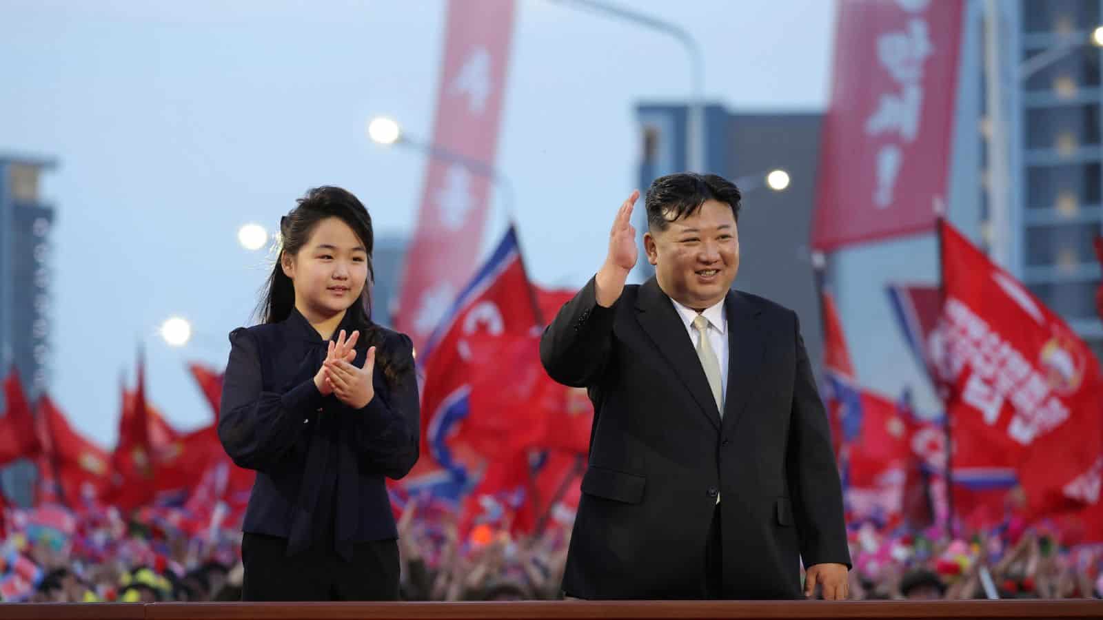 Kim Ju-ae: ¿Quién es la hija del líder de Corea del Norte que se perfila como la posible heredera al poder?
