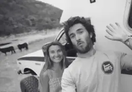 ¿Quiénes eran los influencers de viajes que murieron en accidente automovilístico?