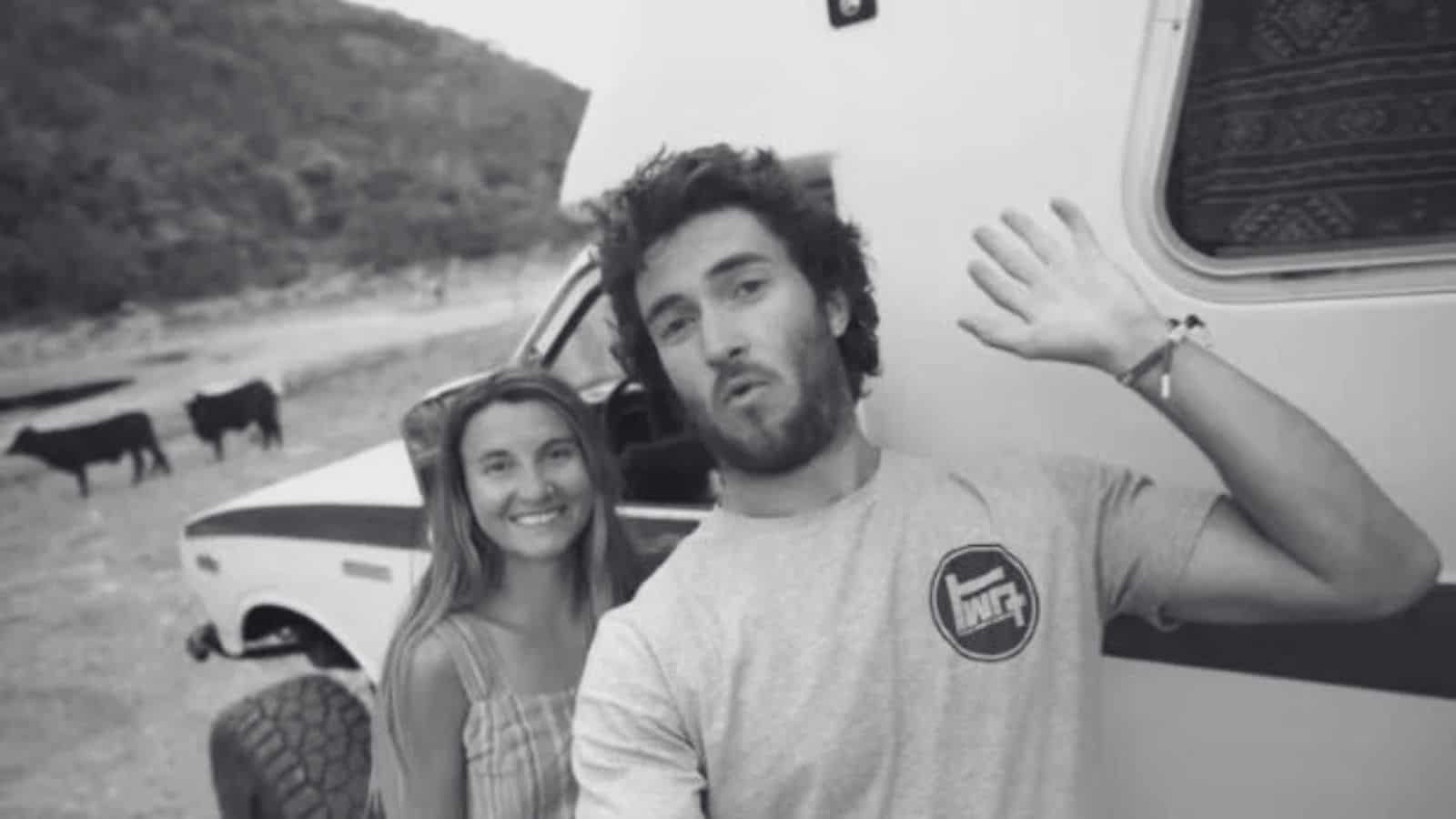 ¿Quiénes eran los influencers de viajes que murieron en accidente automovilístico?