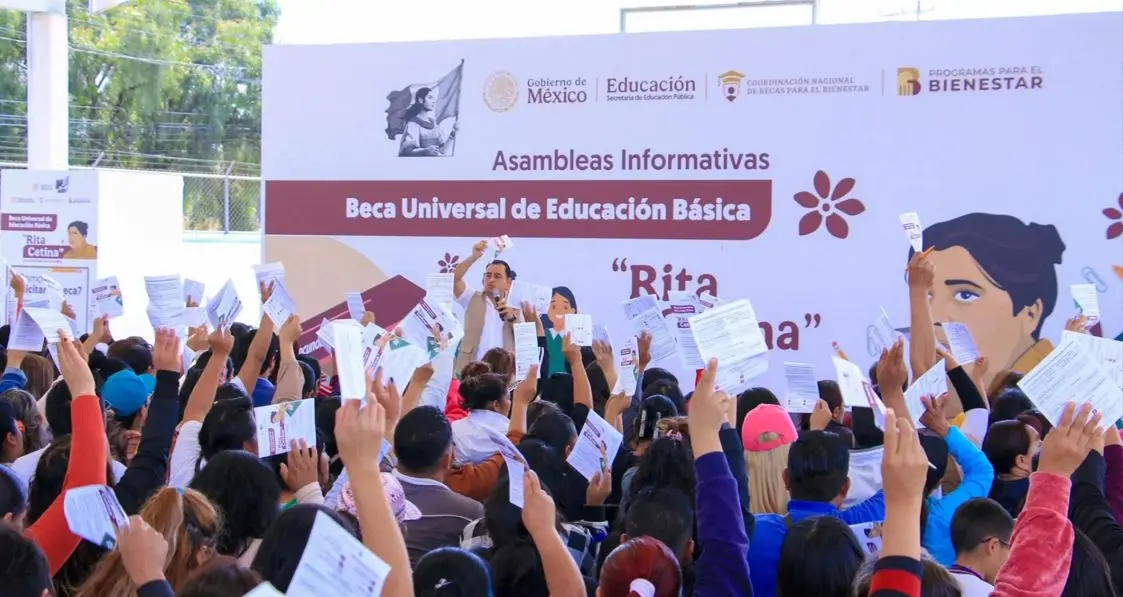 La plataforma oficial es www.gob.mx/becasbenitojuarez.