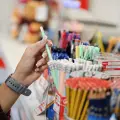 Lista de útiles escolares para niños de primaria puede superar los 3 mil pesos sin incluir mochila