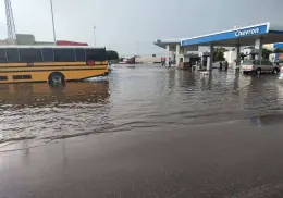 Lluvia de 55 milímetros deja zonas inundadas en Navojoa