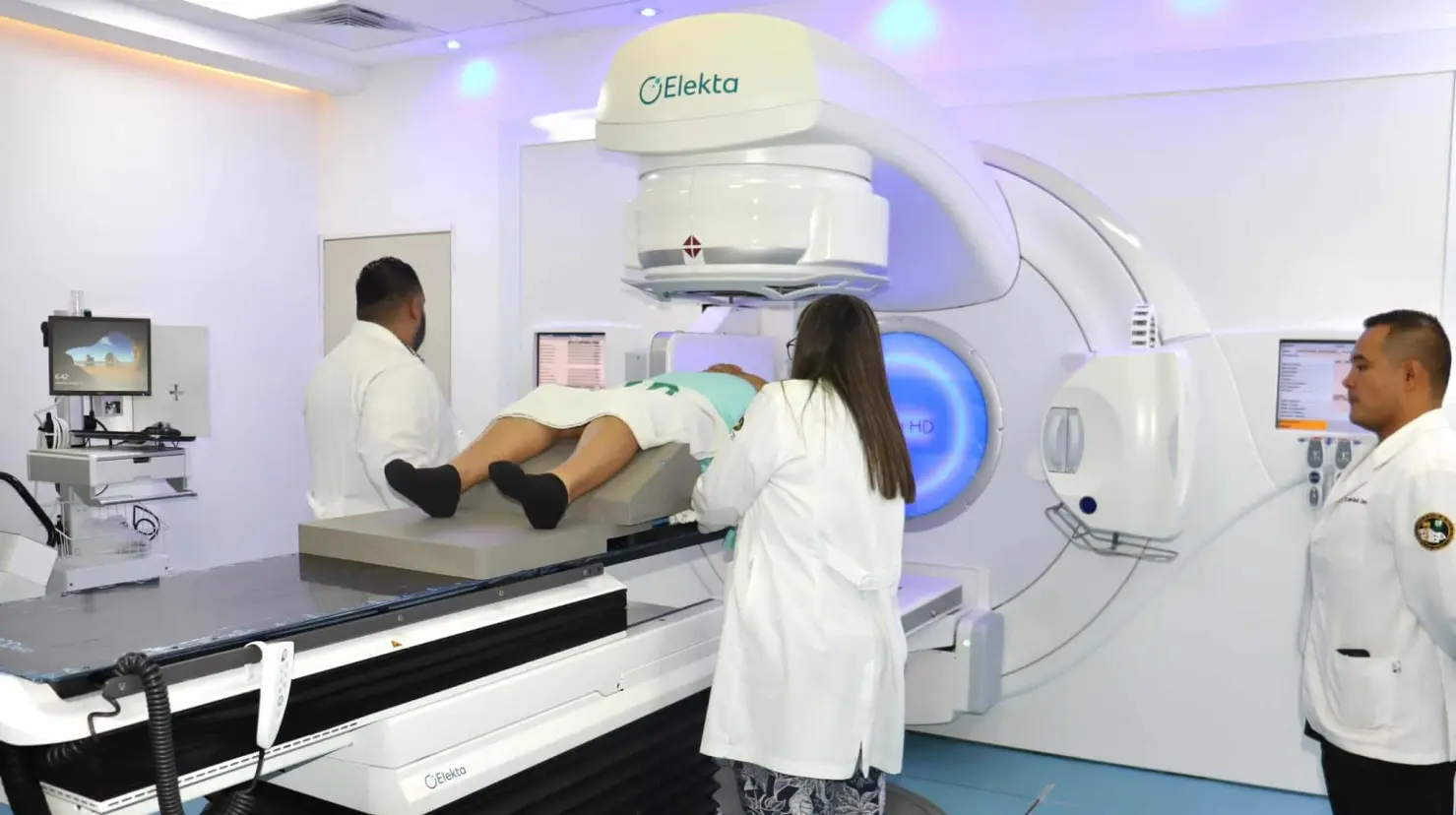 La puesta en operación del acelerador lineal ayudará a evitar traslados de pacientes a otras ciudades.