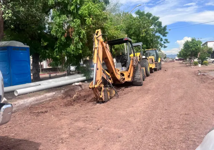 Sigue cierre de calles por obras que se encuentran en curso