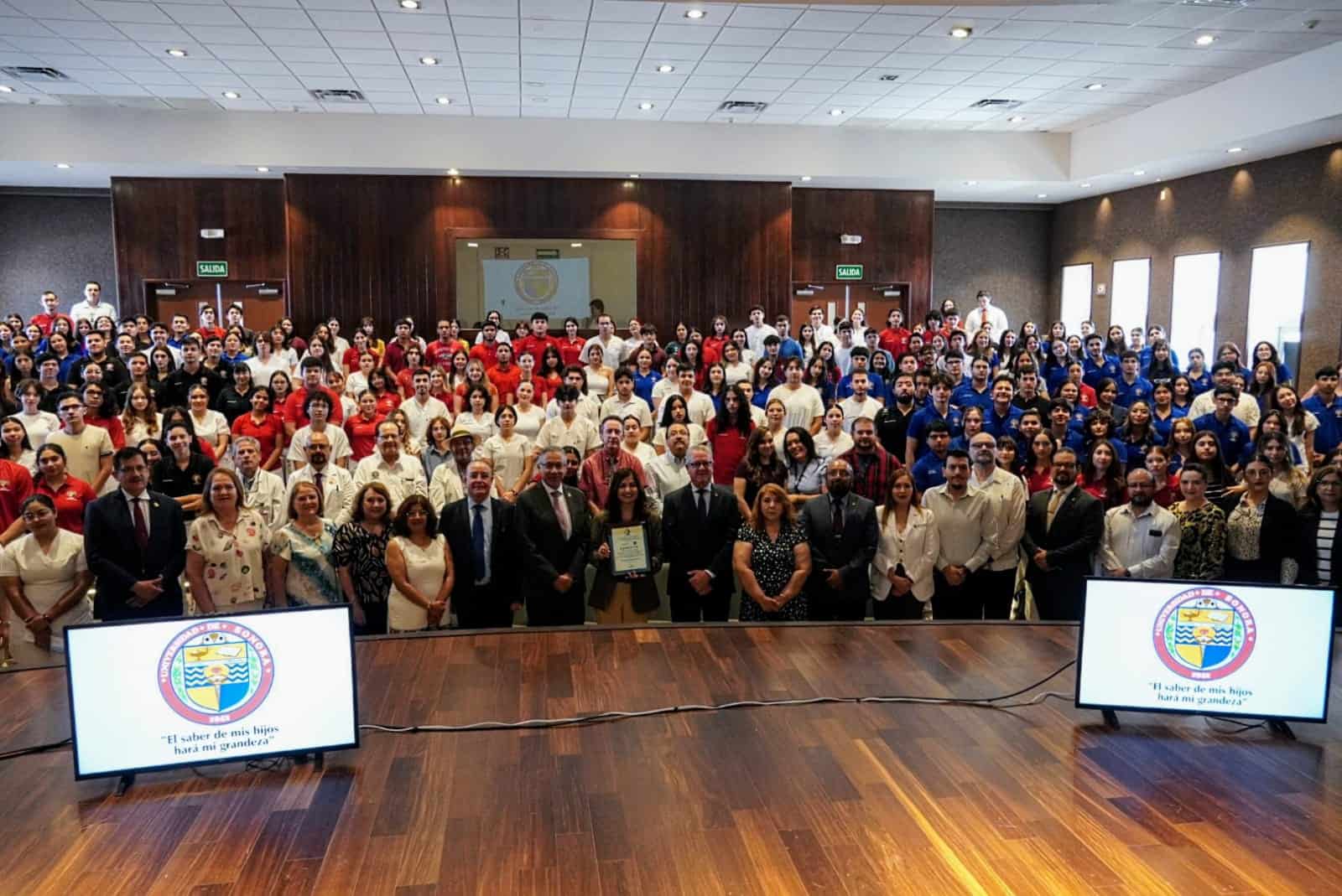 Unison en Cajeme recibe acreditación internacional