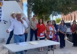 Campesinos se manifiestan en el Congreso Local
