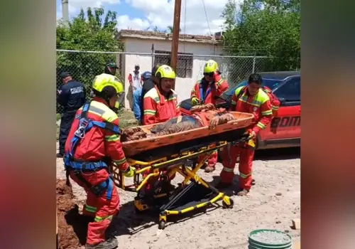 Colapsa zanja y deja atrapado a trabajador del Oomapas en Navojoa